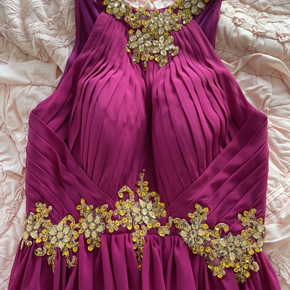 Evening Gown - Picture 2 of 3